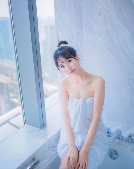 春潮烂漫海棠红在线