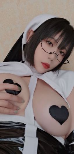 春满灿烂海红